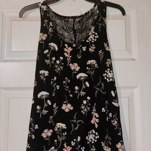 Flora, Size S, Black Floral Tank
